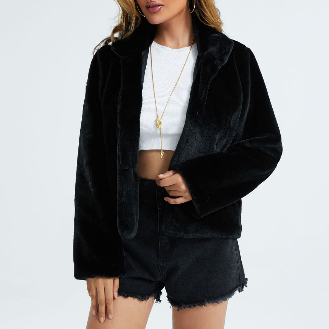 Elora | Kurzfell-Jacke mit Stehkragen